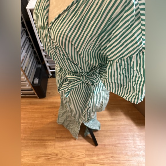 Velvet by Graham and Spencer Wrap Dress - Picture 5 of 9